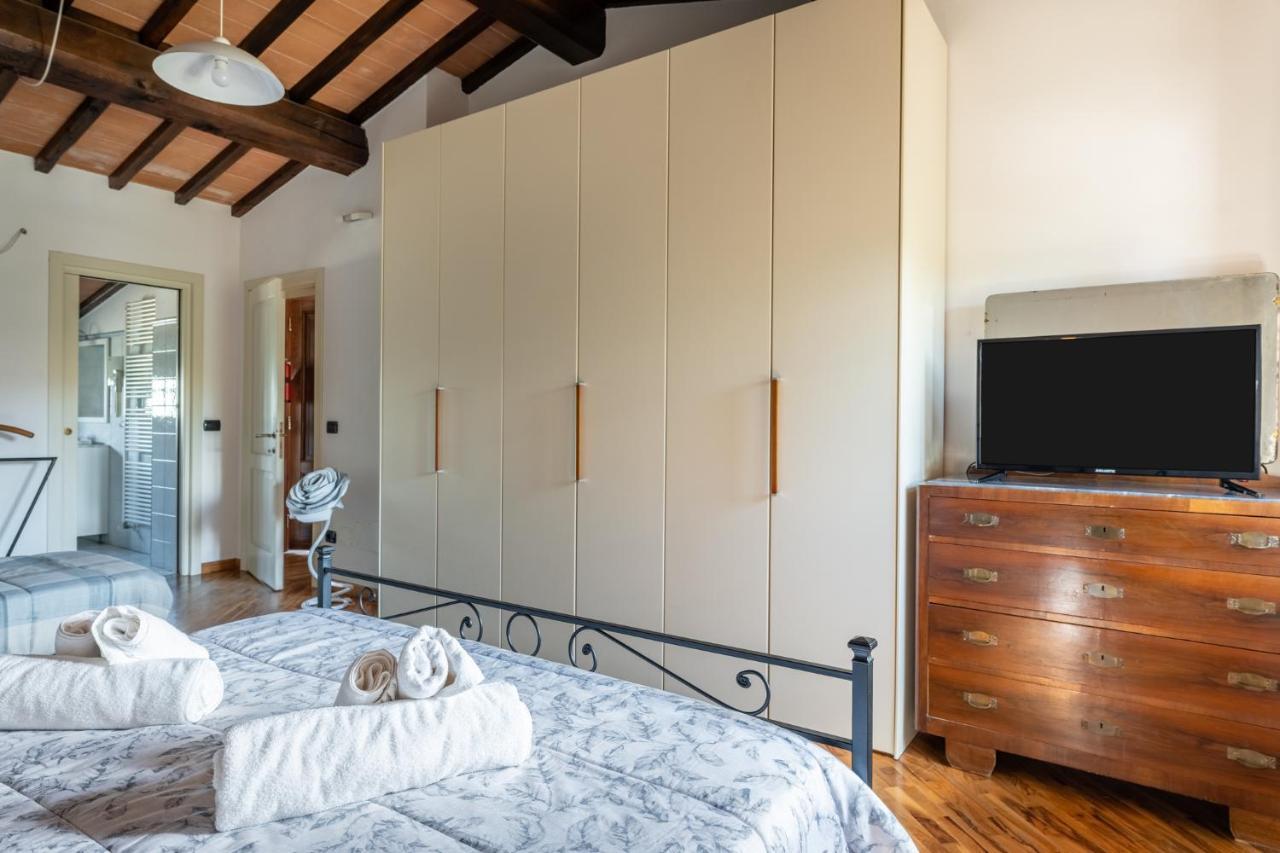 Casa Vecchia Rooms And Parking Gambassi Terme Εξωτερικό φωτογραφία